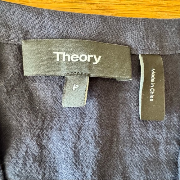 Theory XS Sleeveless Button Popover Airy Cotton Blouse Navy Semi Sheer V Neck - Picture 3 of 7